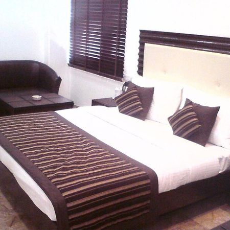 A New Delhi Hotel Orchid Garden Phòng bức ảnh