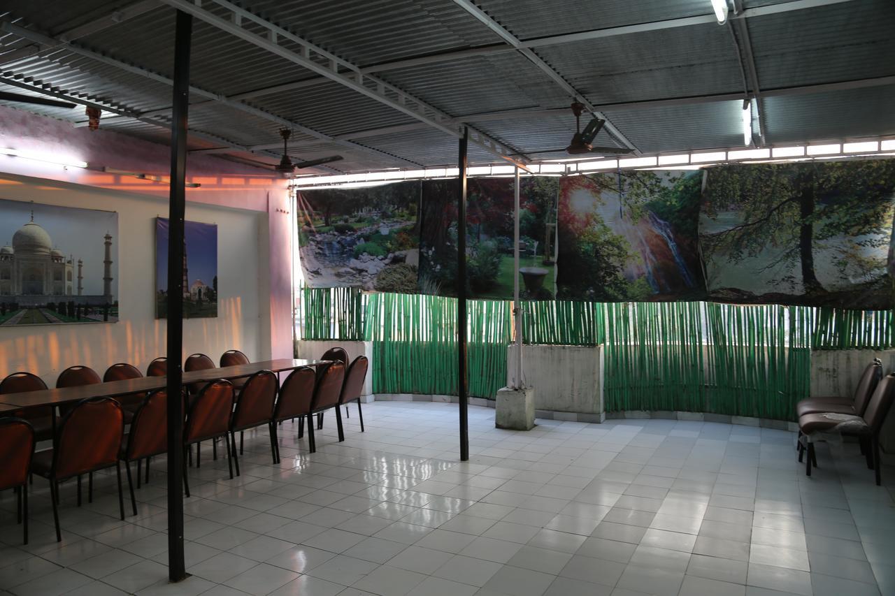 A New Delhi Hotel Orchid Garden Ngoại thất bức ảnh