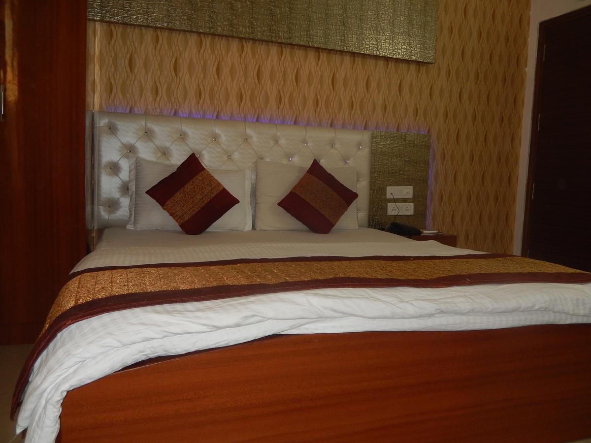 A New Delhi Hotel Orchid Garden Ngoại thất bức ảnh