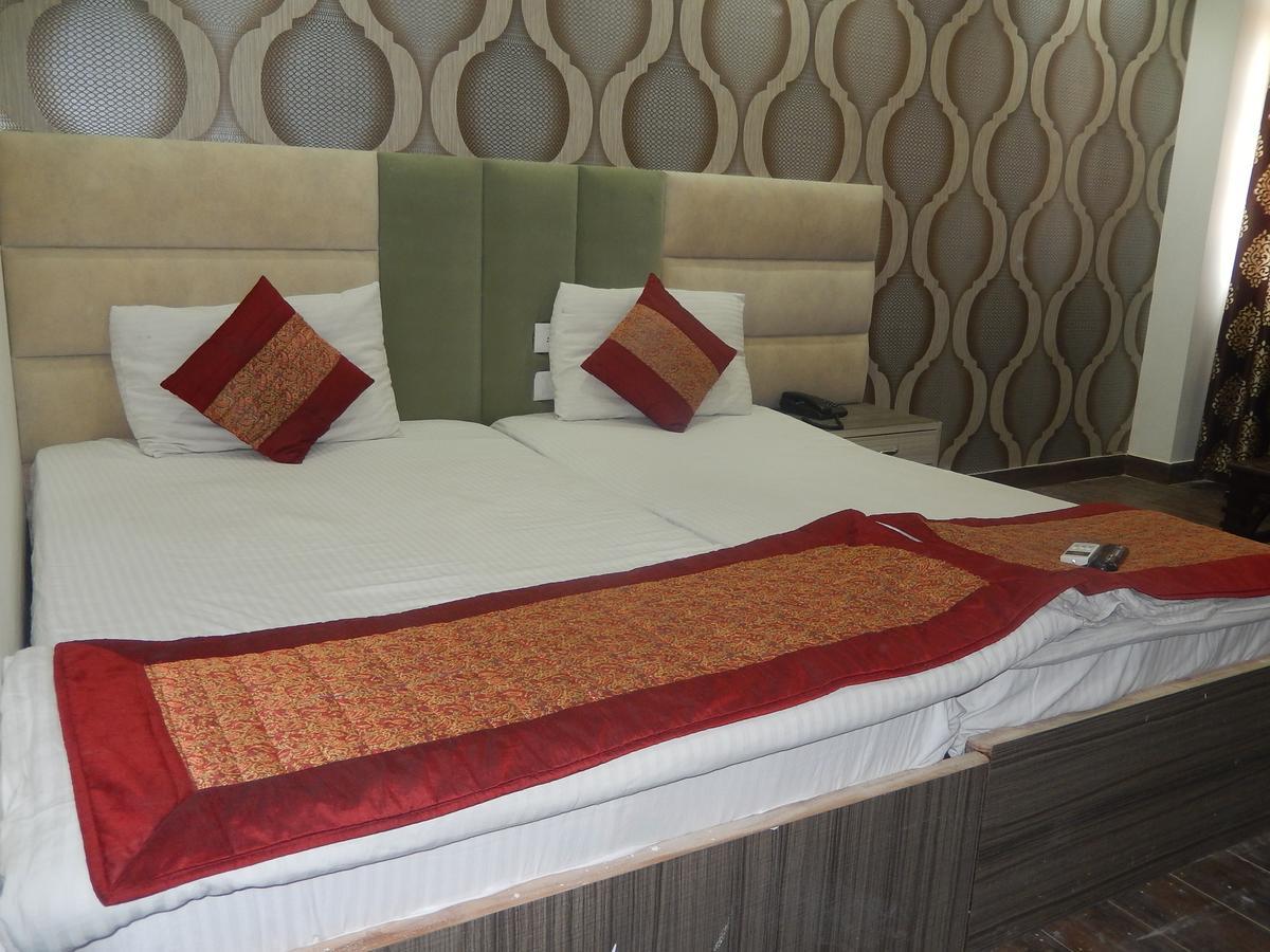 A New Delhi Hotel Orchid Garden Ngoại thất bức ảnh